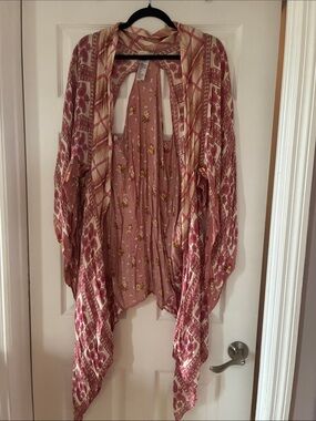 Free People Kiss the Sky Kimono